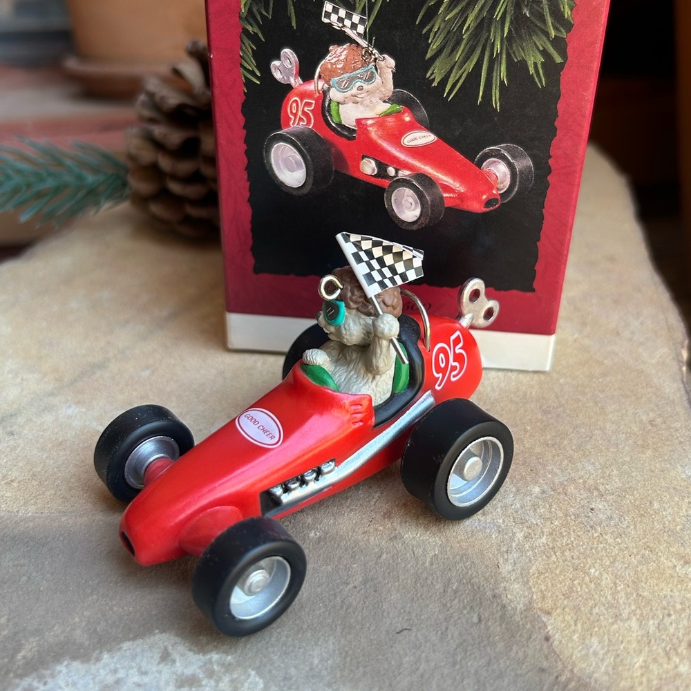 Hallmark Acorn 500 Red Racing Chipmunk Car Checkered Flag Keepsake Ornament New